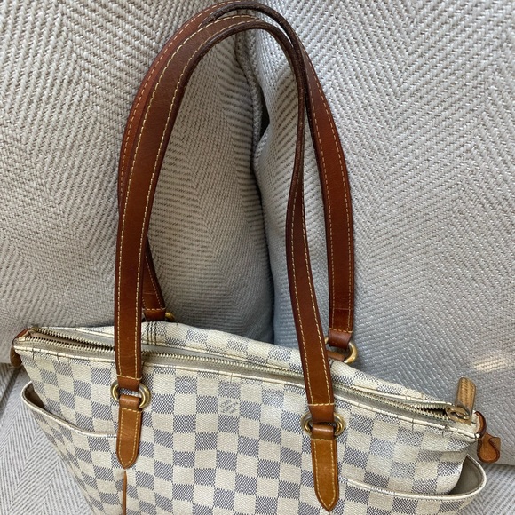 LV Damier Azur Totally - Picture 5 of 16